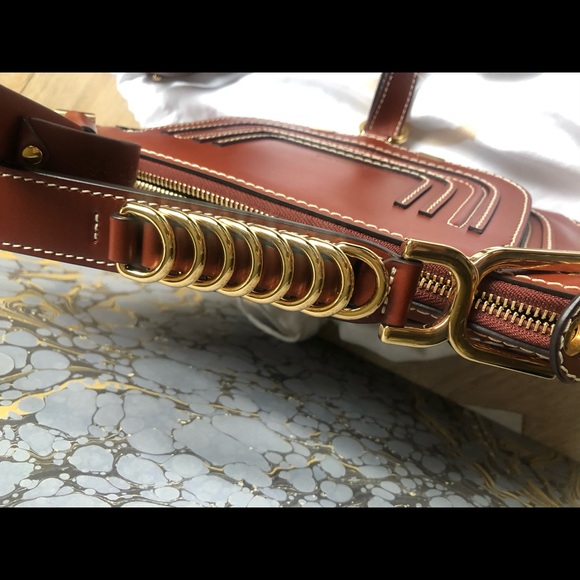 SOLD🎉CHLOE Small Marcie Leather Saddle crossbody - Picture 2 of 8